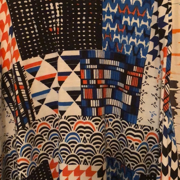 LuLaRoe Azure - Picture 2 of 2